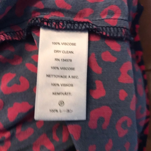 Vineyard Vines Dress - Picture 5 of 9